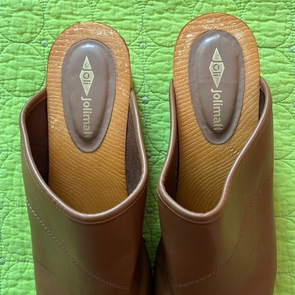 Clogs - Picture 8 of 9